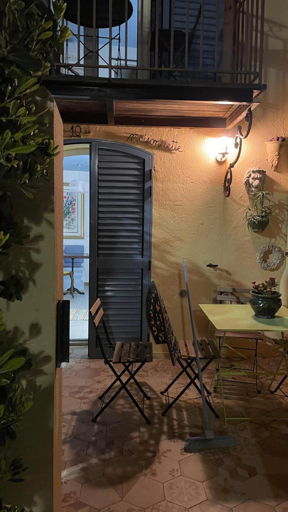 La Maisonette อองทีบส์ ภายนอก รูปภาพ