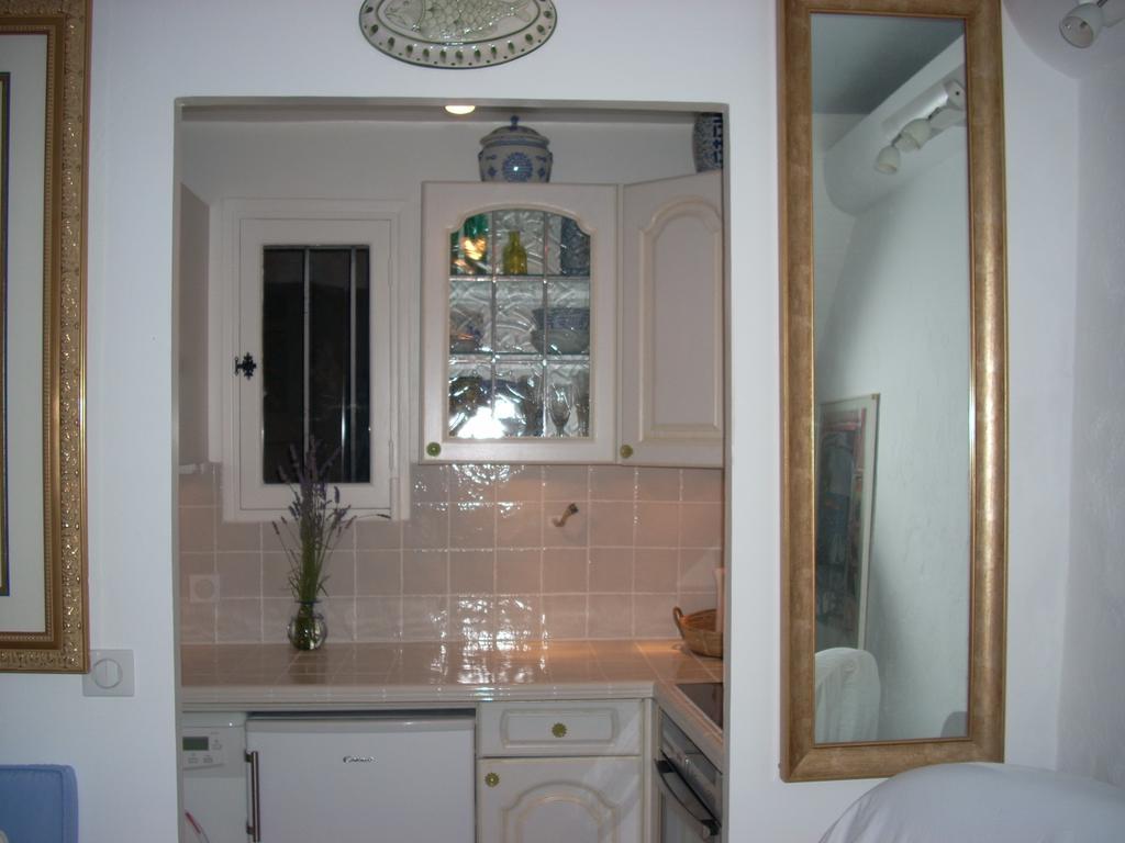 La Maisonette อองทีบส์ ภายนอก รูปภาพ